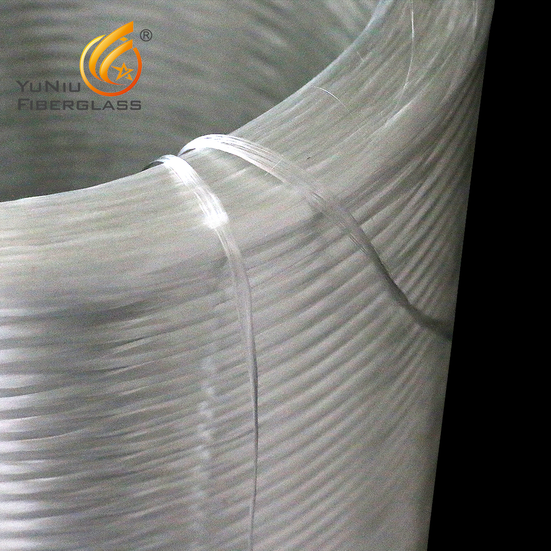 Roving directo E-glass de rendimiento de alto costo/roving de fibra de vidrio 2400 tex para tuberías aislantes
